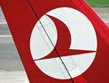 Компания Turkish Airlines запретила стюардессам ярко красить губы