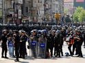 Как сообщает телекомпания BBC, в Стамбул стянуты полицейские подкрепления из других провинций вплоть до Анталии.