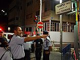 В гей-центре "Бар Ноар" после убийства. Тель-Авив, 02.08.2009