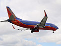 Самолет Southwest Airlines был посажен после сообщения о бомбе на борту