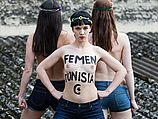 Активистки FEMEN Маргарит, Полин и Жозефин