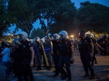Полиция разогнала участников многодневной акции протеста в парке Гези в Стамбуле, 15 июня 2013 г.
