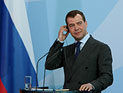 Сноуден: британские спецслужбы прослушивали Медведева
