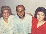 Соз Малихабади со своими тетями Хатун и Гезелой