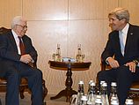 Госсекретарь США Джон Керри с председателем ПНА Махмудом Аббасом 