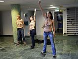 Акция FEMEN в мечети. Стокгольм, 29.06.2013