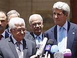 Глава ПНА Махмуд Аббас, ответственный за переговоры с Израилем Саиб Арикат и госсекретарь США Джон Керри