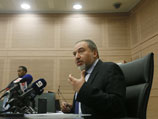 Против проведения референдума выступил и председатель партии "Наш дом Израиль" Авигдор Либерман, ранее называвший этот шаг попыткой уйти от ответственности