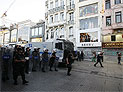 Полиция Стамбула разогнала демонстрантов с помощью водометов и слезоточивого газа