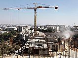 В публикации отмечается, что план возведения 1.200 единиц жилья на территориях противоречит интересам израильского правительства