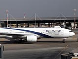 Самолет "Эль-Аль" вернулся в терминал ради девочки, потерявшей паспорт 