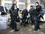 Сотрудники полиции ЕС в Митровице (архив)