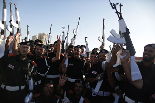 Выпускники школы милиции ХАМАС. Газа, 14 октября 2013 года