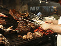 В двух ресторанах в Нетивоте и Ашдоде обнаружено мясо с просроченным сроком годности