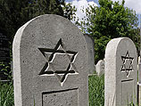 На кладбище в кибуце Гиват Оз осквернены десятки могил