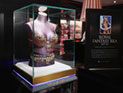 Бюстгальтер и пояс за $10 млн от Victoria's Secret выставлены в Дубае