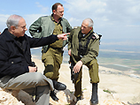 Биньямин Нетаниягу во время визита в Иорданскую долину. Март 2011 года