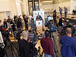 Директор больницы "Тель а-Шомер" Зеев Ротштейн информирует прессу о состоянии Ариэля Шарона. 5 января 2014 года