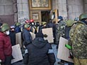 Украинская оппозиция: в Доме офицеров &#8211; тела трех погибших