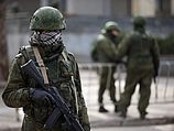 Вооруженные люди возле парламента Крыма. Симферополь, 01.03.2014