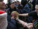 Акция FEMEN в Симферополе. 6 марта 2014 года