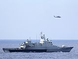 Корвет ВМС Малайзии во время поисковой операции