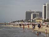 На пляже в районе Тель-Авива. 24 апреля 2014 года
