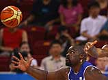 Баскетбол: Маккаби выиграл регулярный чемпионат и лишился Софо на семь матчей