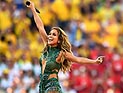 Чемпионат мира по футболу открыла Дженнифер Лопес в "смелом наряде"