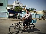 Президент Египта на велосипеде призвал граждан экономить топливо