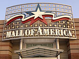 Эмблема на входе торгового центра Mall of America