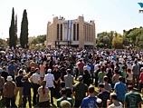 Похоронная процессия Нафтали Френкеля в Шалавим. 1 июля 2014 года