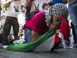 Палестинские СМИ: только за последний час трое убитых, 50 раненых