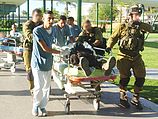 Доставка раненого в больницу "Сорока" (иллюстрация)