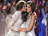 "Мисс Вселенная 2014" Габриэла Ислер (Венесуэла) и "Мисс Испания" Патрисия Юрена Родригес