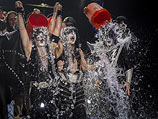 Ice Bucket Challenge в исполнении группы KISS