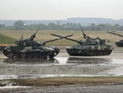 Пентагон: Россия стягивает к украинским границам войска и артиллерию