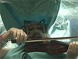 Во время операции на мозге в больнице "Ихилов" скрипачка играла Моцарта