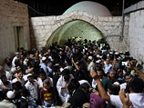Сотни евреев посетили гробницу Йосефа в Шхеме накануне Рош а-Шана