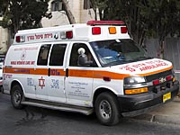 В Иерусалиме полицейский автомобиль сбил женщину