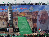 Макет ракеты М75, установленный рядом с трибуной во время празднования 25-летия ХАМАСа в Газе. 8 декабря 2012 года