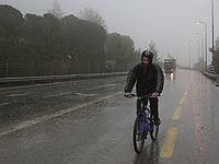 Велопробег в Тель-Авиве попал под ливень
