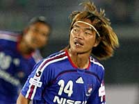 Бывший полузащитник сборной Японии погиб в автокатастрофе