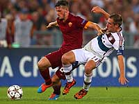 "Бавария" забивает семь мячей в Риме и выходит в плэй-офф