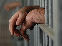 Осужденный за убийство заключенный судится с властями из-за запрета на порнографию в тюрьме