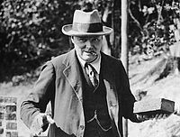 Уинстон Черчилль в 1927 году