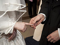 Раввинам на госслужбе запретили брать деньги за проведение свадеб