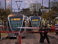 Трамвайные остановки в Иерусалиме защитят бетонными барьерами