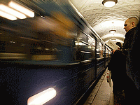 Пассажирка московского метро покончила с собой, бросившись под поезд
