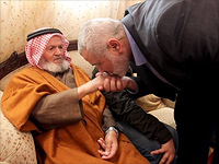 Шейх Мухаммад Таха и лидер ХАМАС в Газе Исмаил Ханийя 